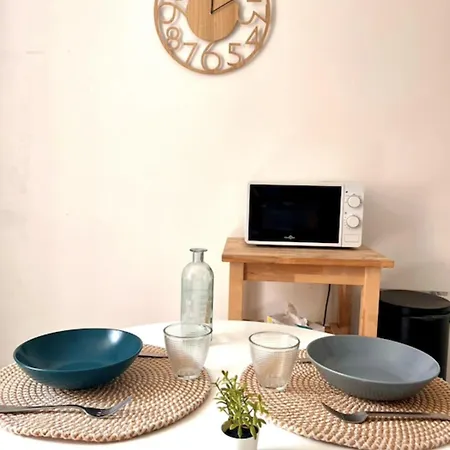 Cozy And Bright Studio In Апартаменты